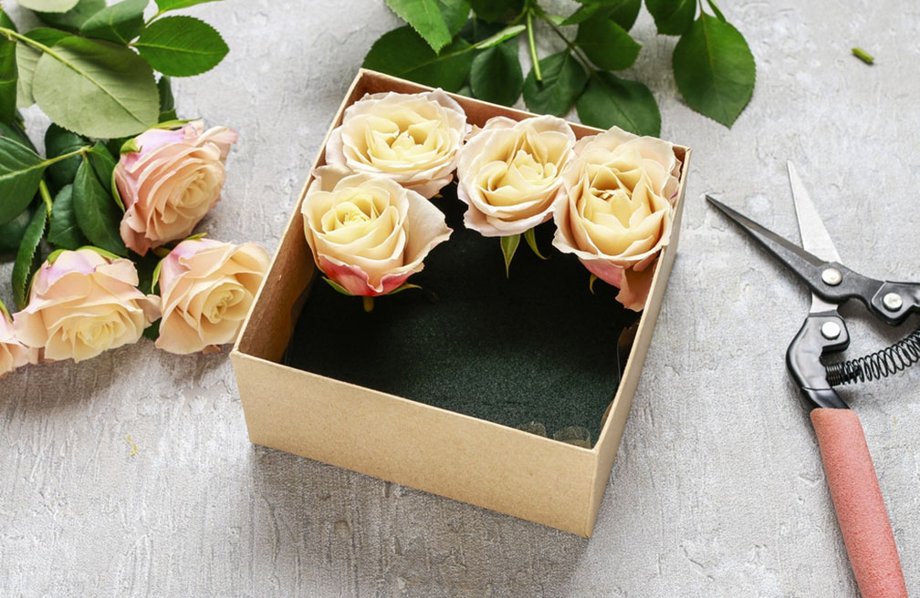 koper priester Hijgend DIY Romantisch cadeaudoosje met rozen - Tuinen